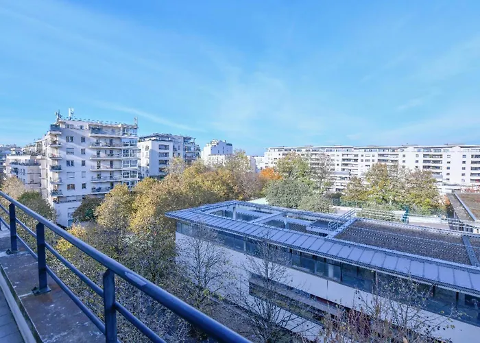 Lägenhet Bright With Balcony At Buttes Chaumont